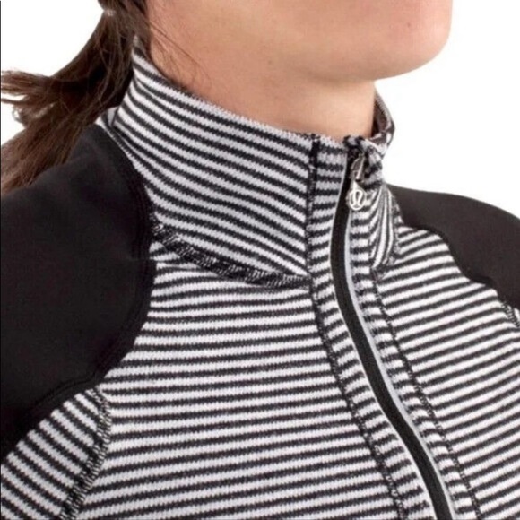 Lululemon RUN U-Turn 1/4 Zip Athletic Pullover - Picture 9 of 9